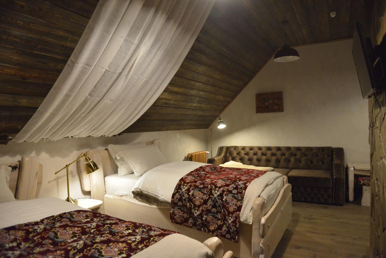 Folvark Gvozd Hotel Kamenyuki Kültér fotó