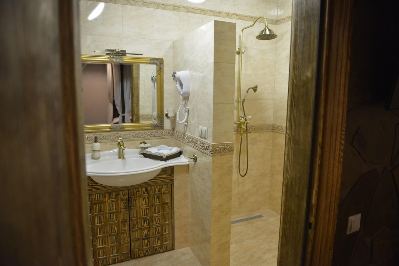 Folvark Gvozd Hotel Kamenyuki Kültér fotó
